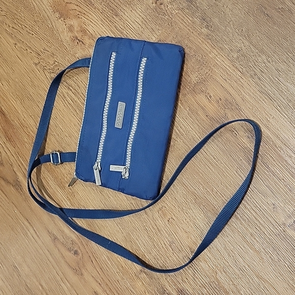 Baggallini Small Crossbody Bag